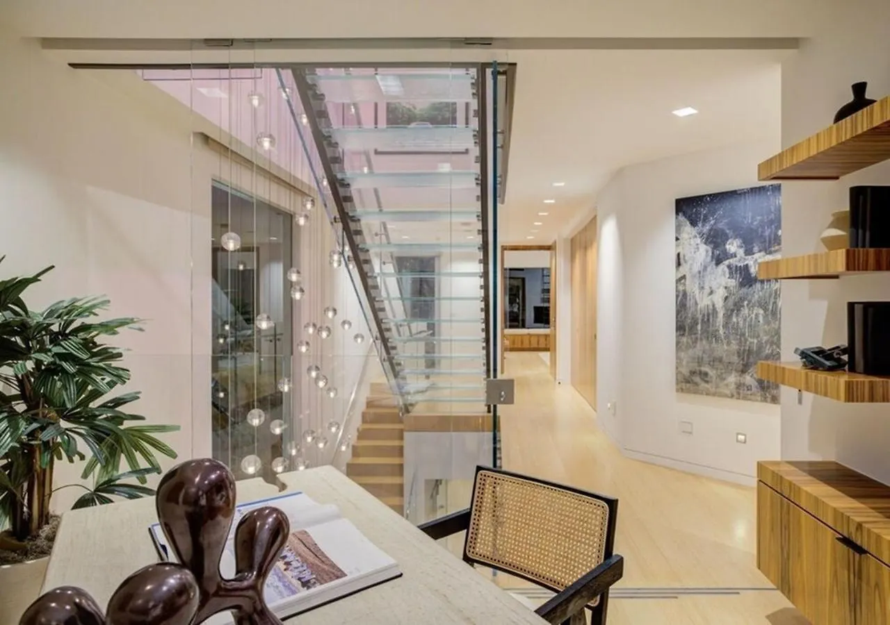 Gorgeous Three Bedroom Versatile Home Los Angeles 0*,  United States